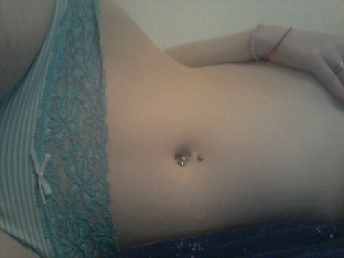 alwayys-hornyy:  cute anon tummy 