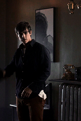 547d0ce7bb88a90ba360baa7695d8e58d112e989.gif