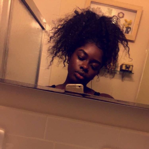 kimreesesdaughter:gleaux:Dirty mirror I aspire to reach these levels.