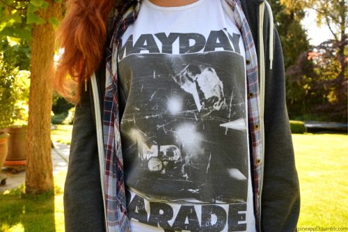 pineappl3:  I love this outfit, Mayday Parade is perf :3  