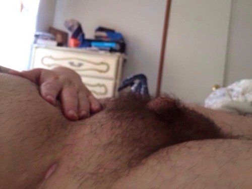 llukefr:  nice micro penis, contact me at luke393@hotmail.com 