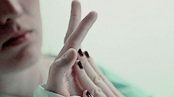 cophine + hands 