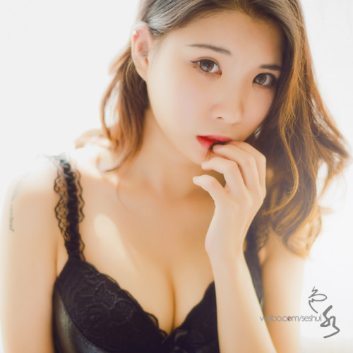 Chinese model 暮暮 