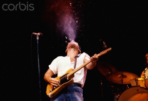 brucefics:A Bruce & water on stage photo set