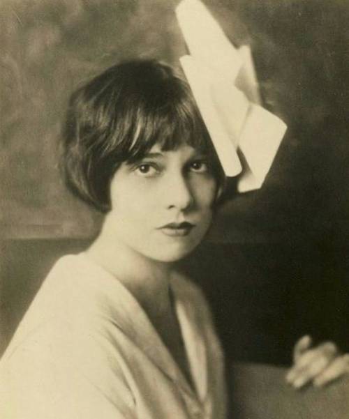 Anita Loos Nudes &amp; Noises  