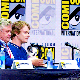 hardyness:Game of Thrones cast   → Alfie Allen holding like a baby his miniature