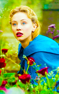 abyssuminvocat:  sarah gadon, dracula untold 