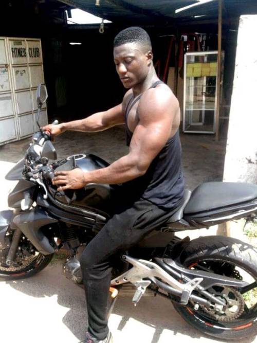 keepemgrowin:  Hot, growing African muscle… adult photos