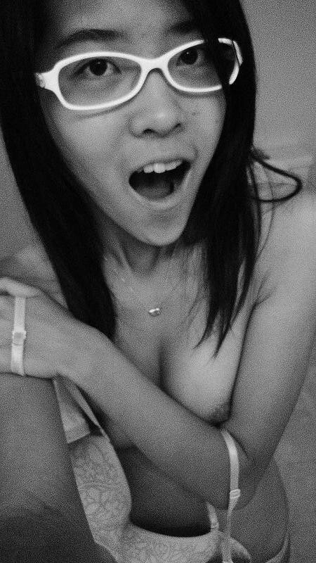 asiangirlsarethefuture:  This one too..love her body