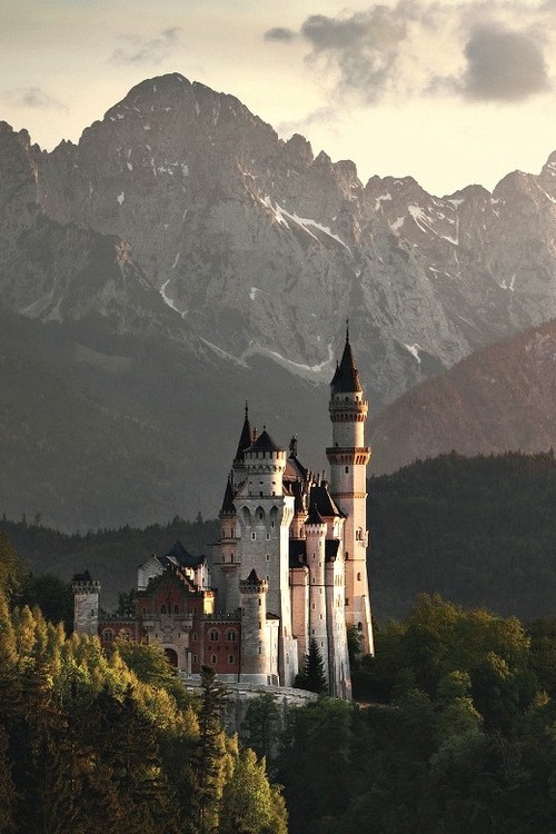 0rient-express:  The Mad King's Castle | adult photos