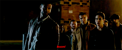alecligthswood:  even simon, a vampire, is team werewolves 