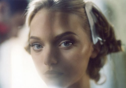 a-state-of-bliss:  Gemma Ward backstage @