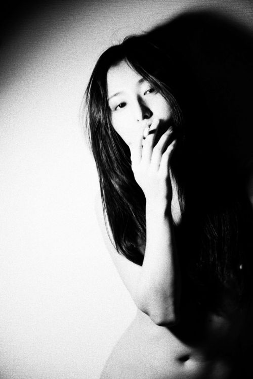 sowhatifiliveinasmalltowninjapan: the girl who always smokes Hibiki Tokiwa