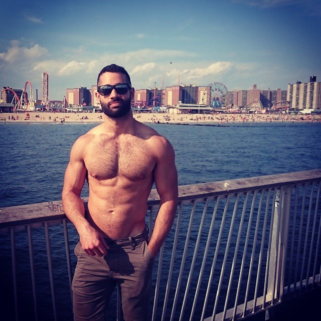 insta-hunk:  Instagram: @bent1987 