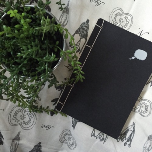 anomahly:  new bedspread 🌿