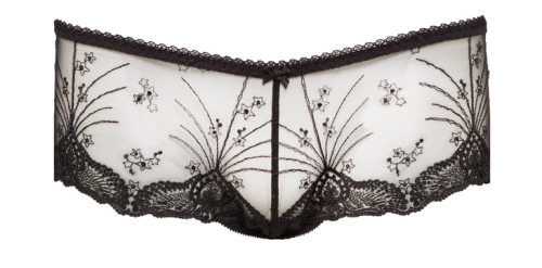 dentellesetfroufrous:  L’amant by Ysé
