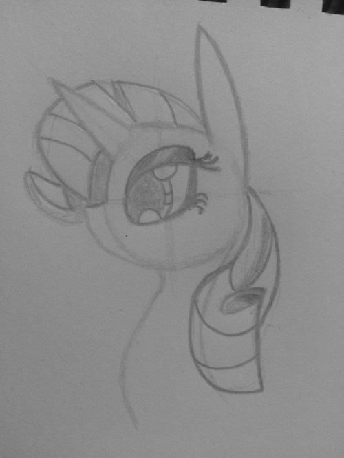 poorlydrawnpony:Here is a slightly less rushed version of the sloppy rushed step by step of the Rarity hair. O: