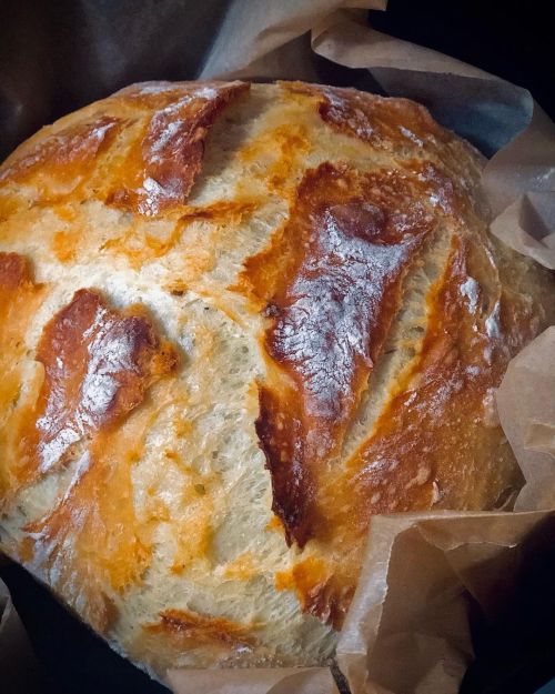 Nothing better than freshly baked bread straight out of the oven&hellip;#bakingbreadathome #home