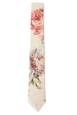 this-is-george-matthew:  Floral Tie.   clittyslickers