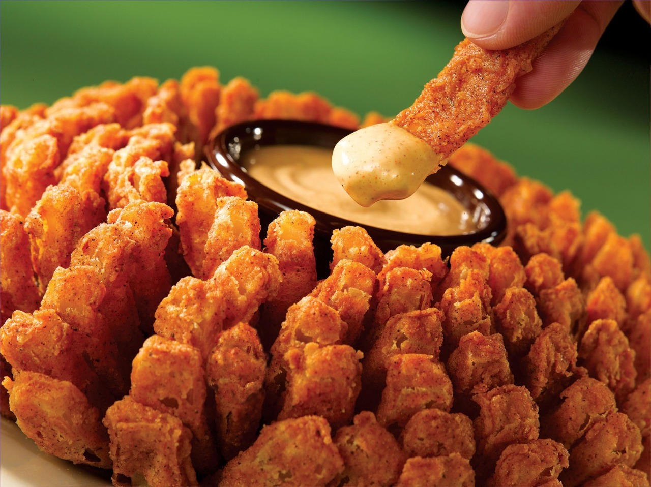 xxromancegirlxx:ezriela:No one loves the ‘Bloomin’ Onion/Onion Blossom’ thing