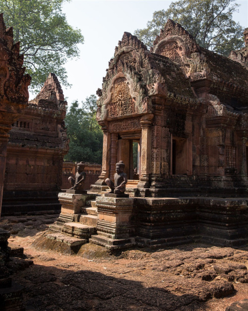 Banteay Srei temple, Angkor, Cambodia, photos by Kevin Standage, more at https://kevinstandagephotog