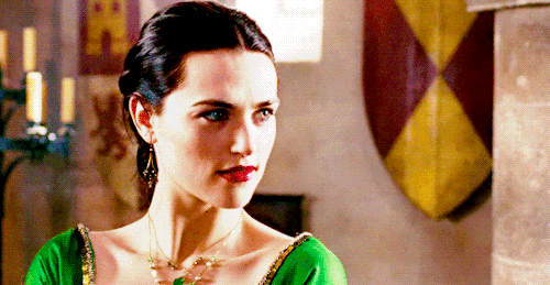kara-luthors:smirky Morgana is my favourite Morgana