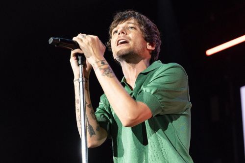 louistomlinsoncouk: Louis on stage in Monterrey, Mexico - 11/6