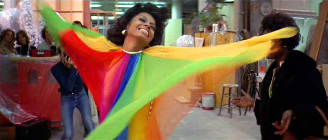 dar-a:  vintagewoc:Diana Ross in Mahogany (1975) i don’t know if ya’ll have ever
