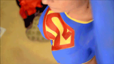 nerdybodypaint:  Bodypainting Supergirl gifs [video] 
