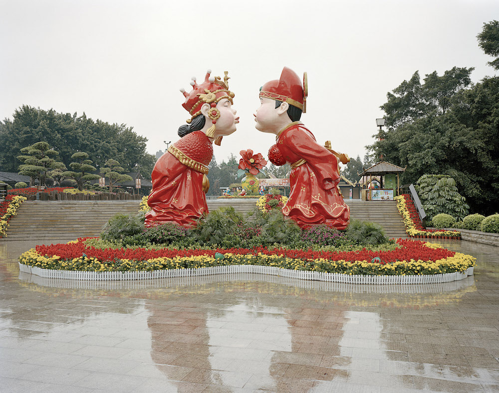 itscolossal:  Photographs of Empty and Abandoned Amusement Parks Explore China’s
