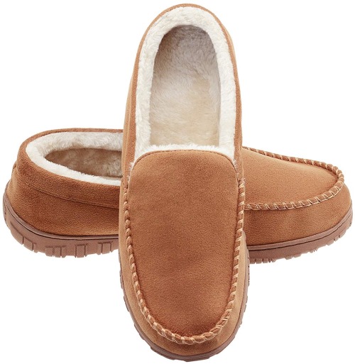 Would Like To Ride Chris While He Wears Nothing But Christmas Socks And His Grandpa Loafers Tbh, Feeling