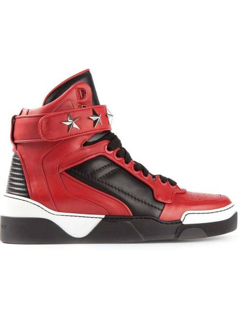 wantering-sneakers:  GIVENCHY ‘Tyson’ hi-top sneakersSearch for more Shoes by Givenchy on Wantering.