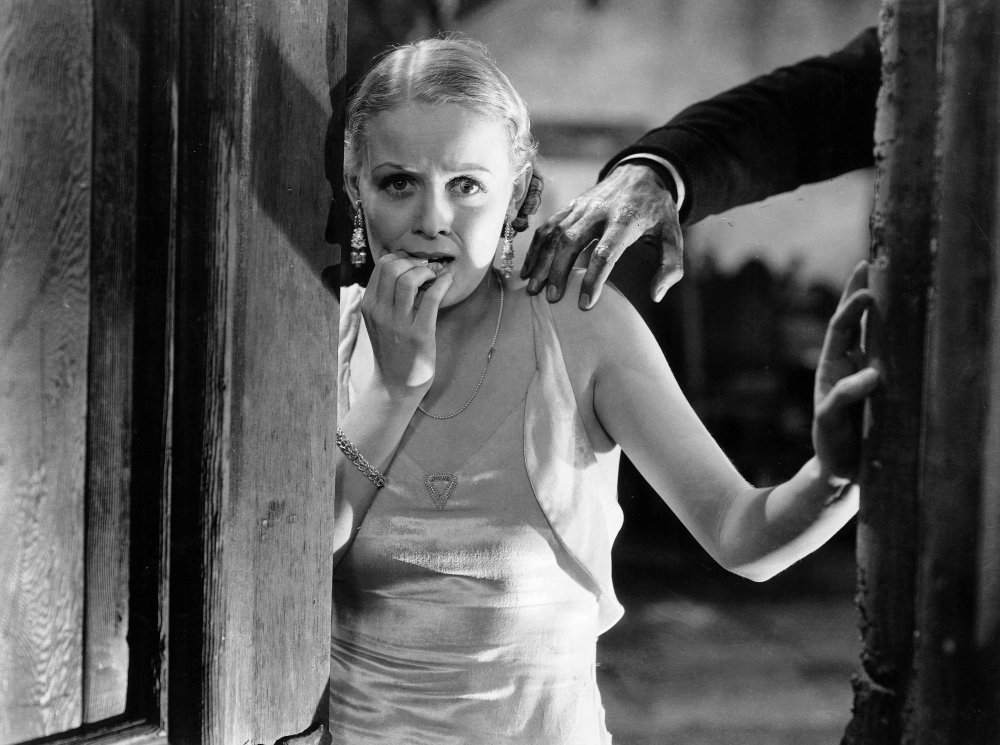 sweetheartsandcharacters:The beautiful cinematography of Universal horror films.
