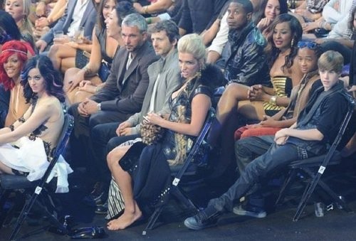 thebikerprincess:  childservices:  jaanfe:  the entire audience reacting to gaga