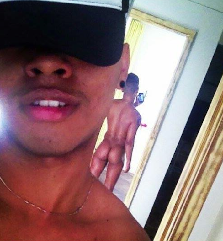 lightskinnedboys:  Perfect  💙💙💙