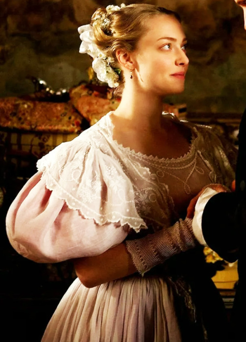  Amanda Seyfried as Cosette in ’Les Misérables’ (Film, 2012). 