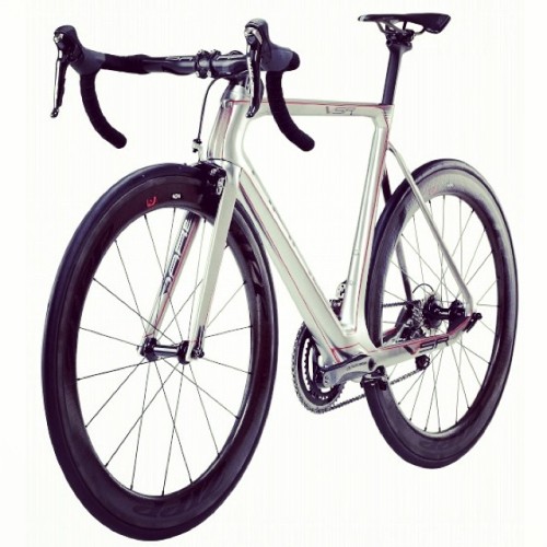 jamesbrown-cycling: via Instagram - New bike brand Dare VSR Tron #carbonbikes #roadbike #procycling 