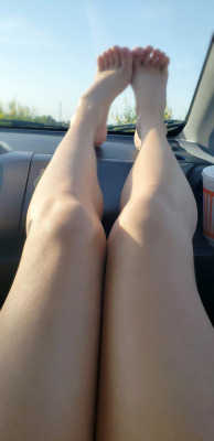 rayraysugarbutt:  Climb into my back seat?