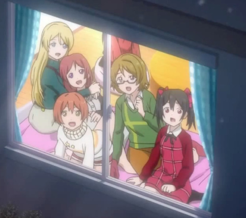 findingschmomo: IM SCREAMING ELI AND NOZOMI ARE CUDDLING BUT IN THE NEXT SHOT THEY DREW MAKI INSTEAD