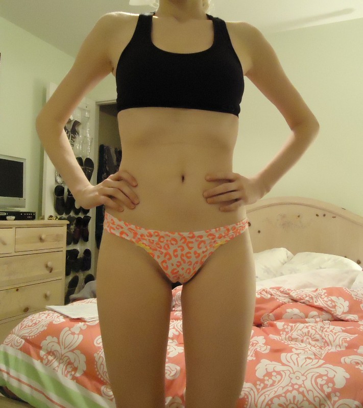 vs-pink-girls:  Cute VS Pink thongKik submissions to: show_us_your_secrets