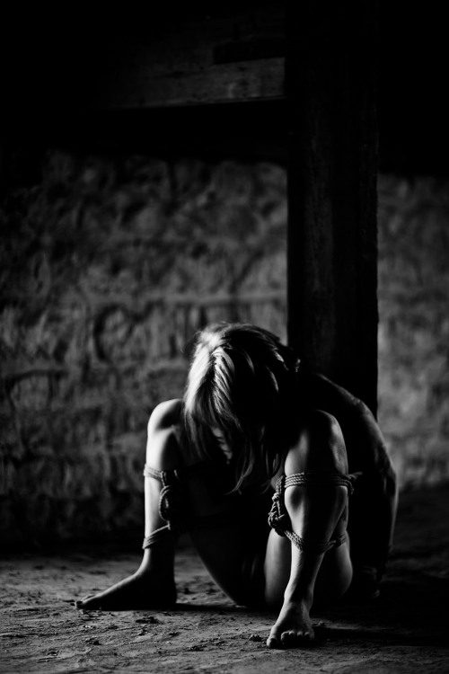 lusciouslemonssuicide:  some bank holiday #ropebondage images for you! happy #holidays photographer; Russ Freeman