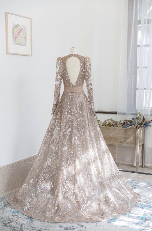 acourtofcouture