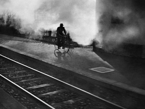 From Réne Groebli‘s series Rail Magic, 1949 (via here)