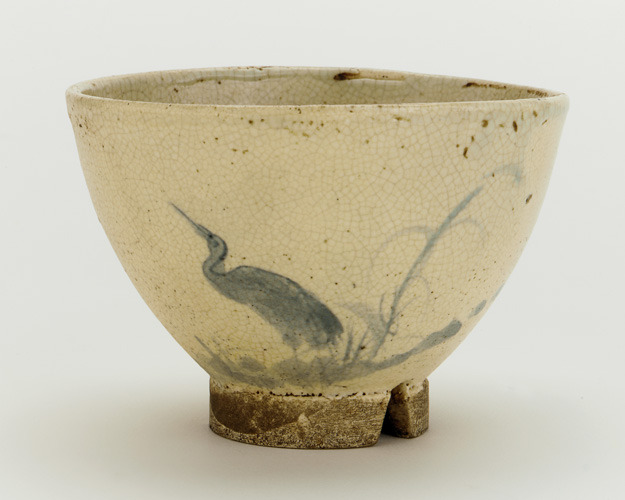 Odo ware tea bowl with design of heron and reeds 18th-19th century
Edo period
Stoneware with cobalt pigment under clear glaze
H: 8.0 W: 11.6 cm
Kochi, Japan