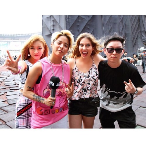 @andreafeczko: I&rsquo;ve been obsessed with F(x)&rsquo;s Electric Shock every since I first went to