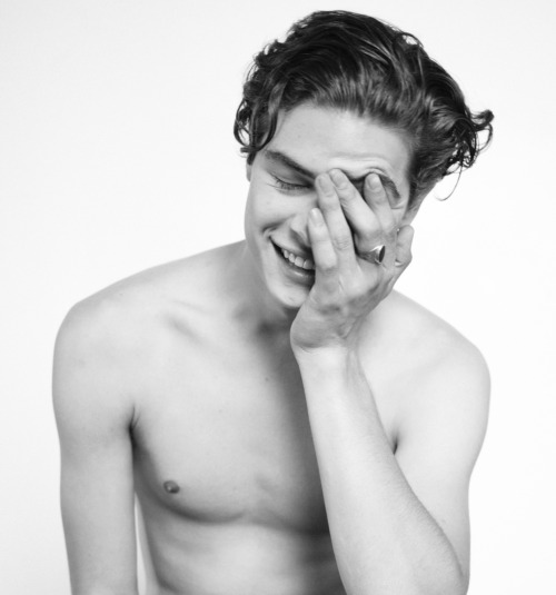 manniskorarkonstiga:    Keon Smith Le Management   