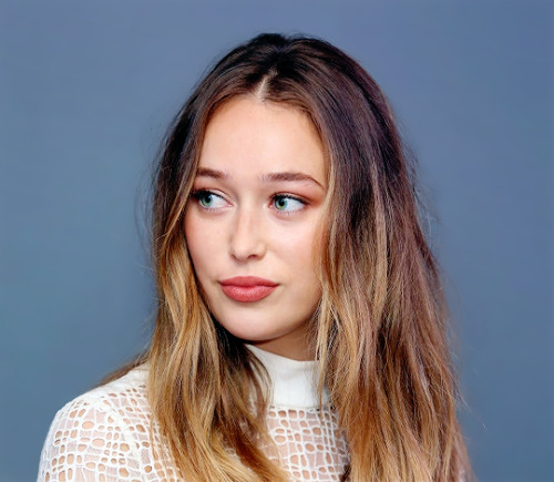 celebritiesandmovies:Alycia Debnam-Carey at a press conference to promote the series ‘Fear The