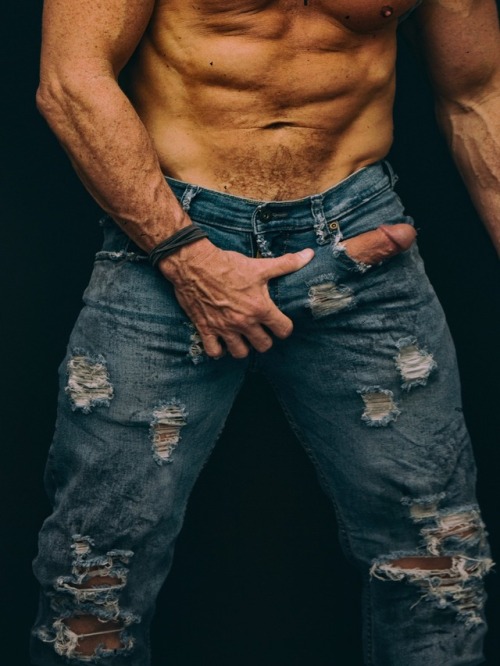 chokedout:LESTER jeans. www.roughneckstore.com