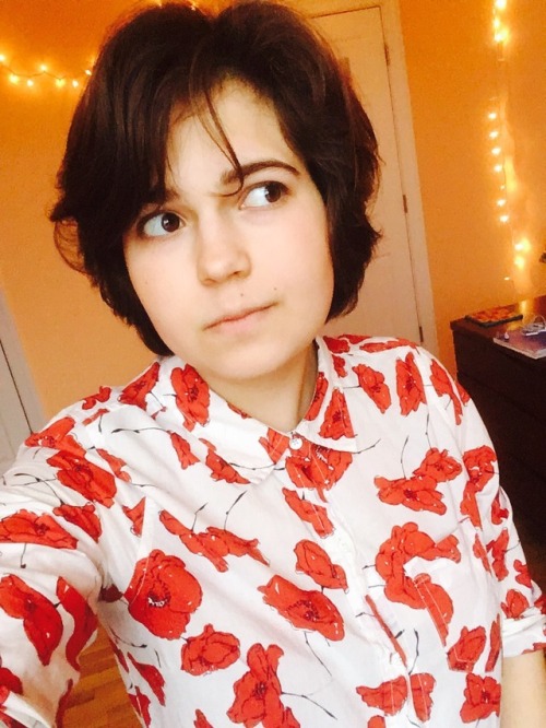 mayleavestars:shoutout to this shirt i bought in 2015 the weekend after i came out 4 the first time