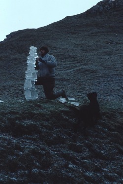 pleoros:Andy Goldsworthy - Balanced ice column Helbeck